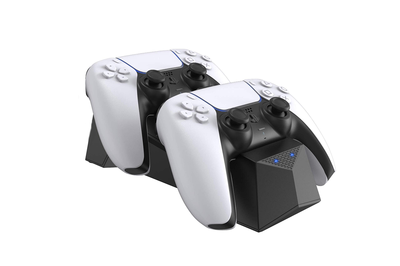 PlayStation 5 Console With Two Controllers And Charging Station - photo 2