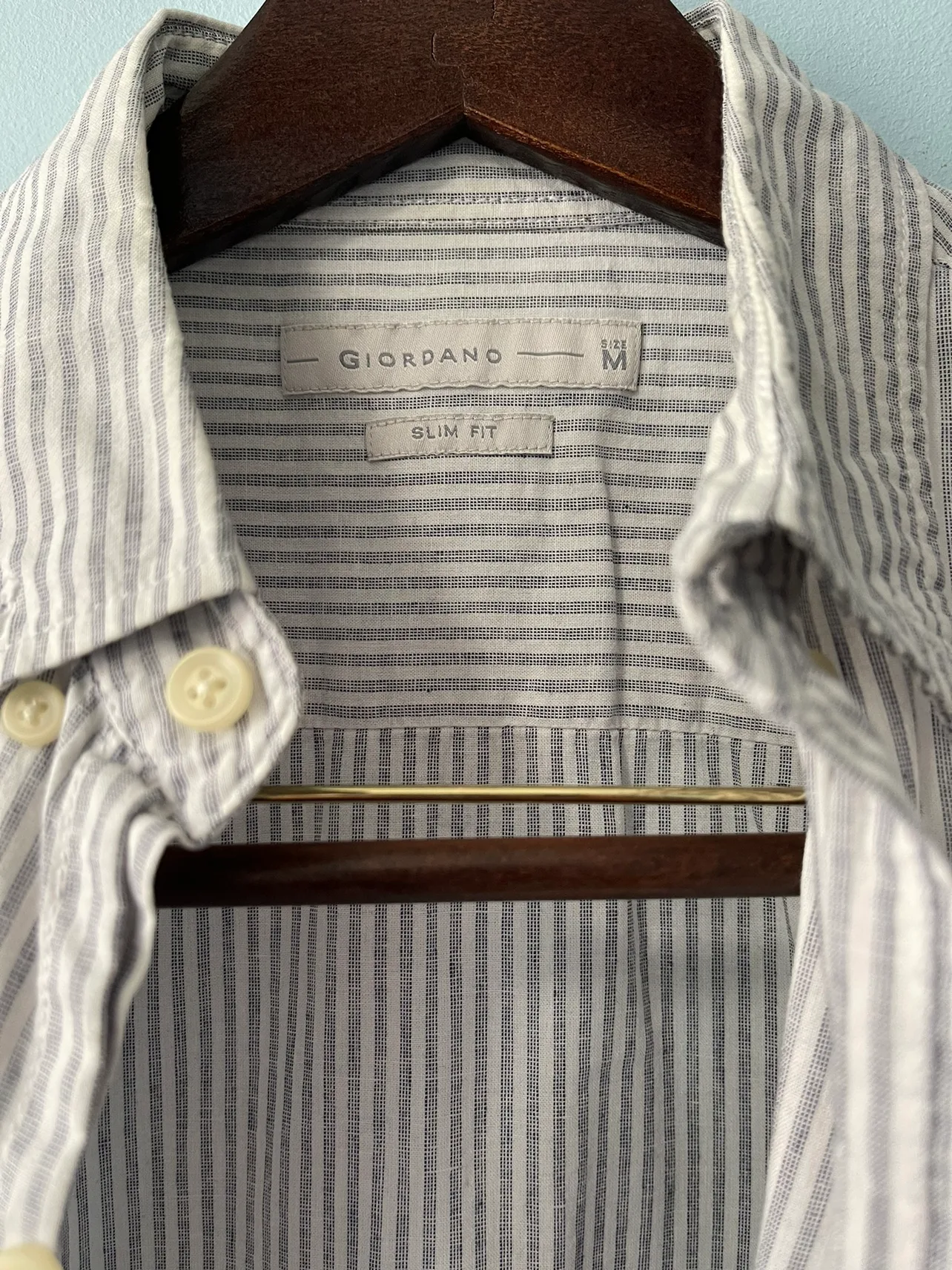 Giordano Slim Fit Short Sleeve Button Up Shirt (3 for $10) image indicator(3)