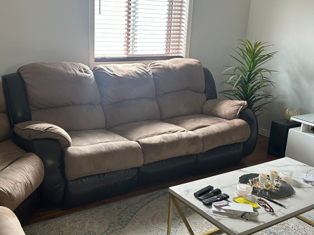 MOVING SALE! Reclining Sectional Sofa - photo 2