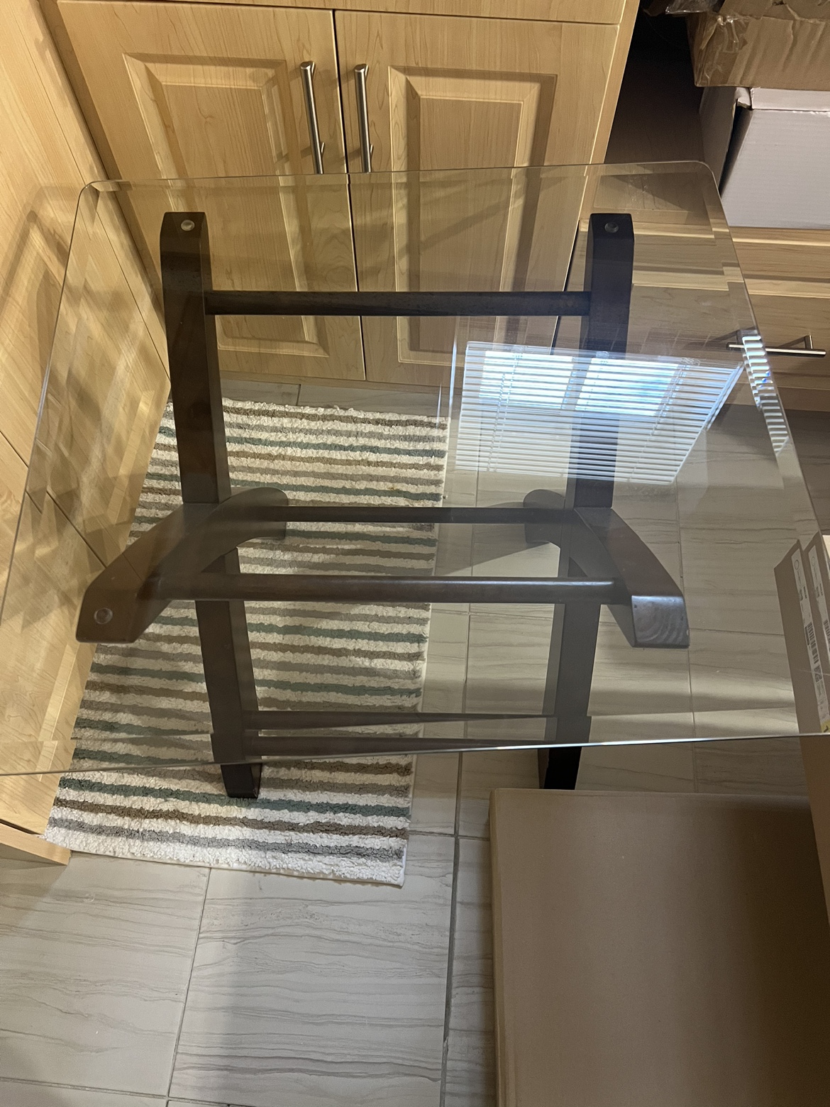 Coffee table with two end tables - photo 3