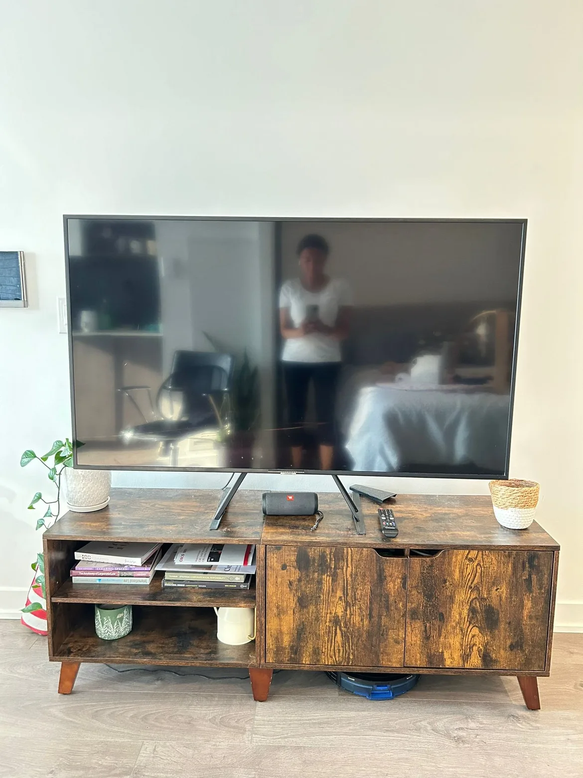 TV Stand thumbnail
