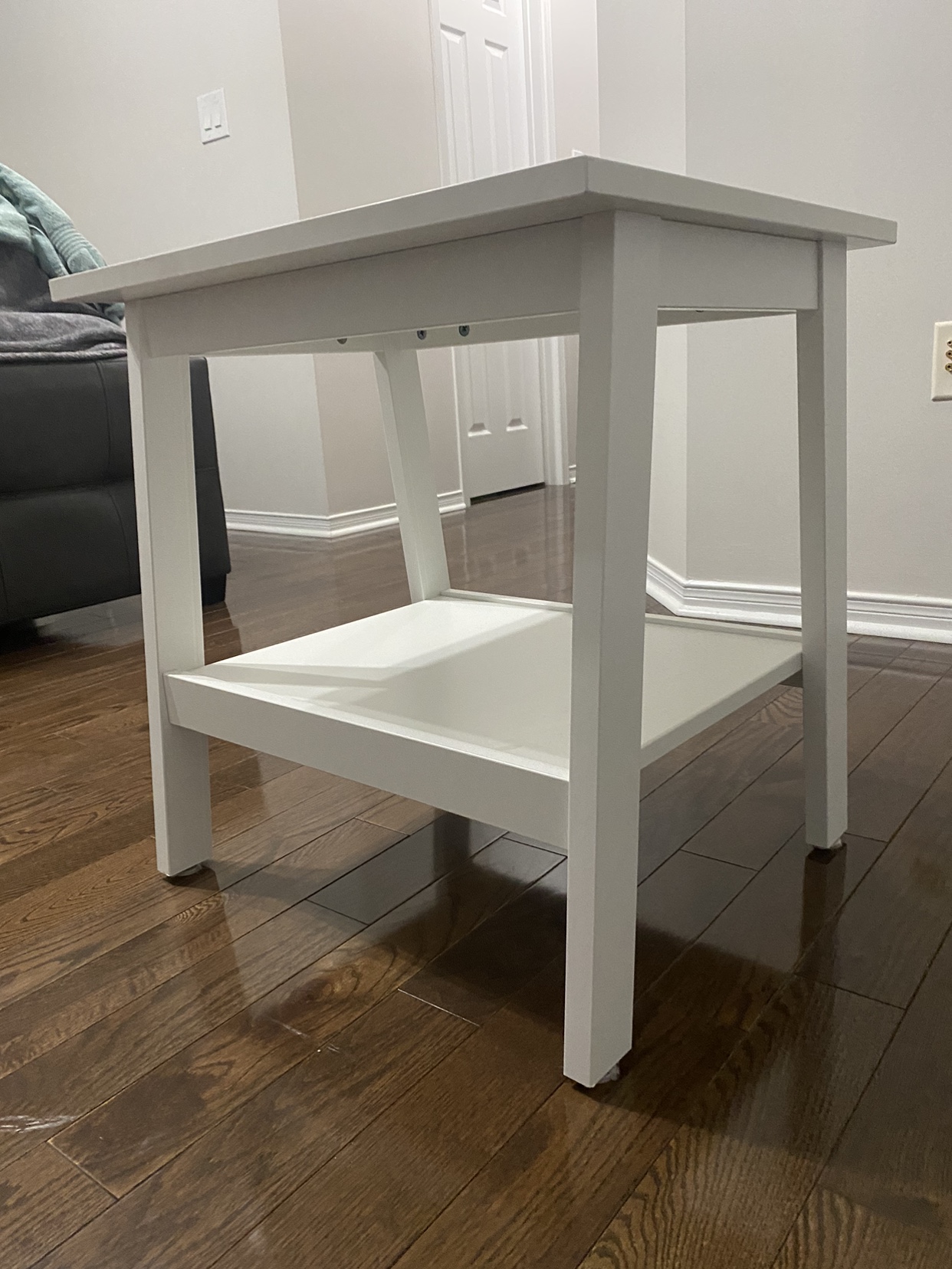 IKEA LUNNARP White Side Table