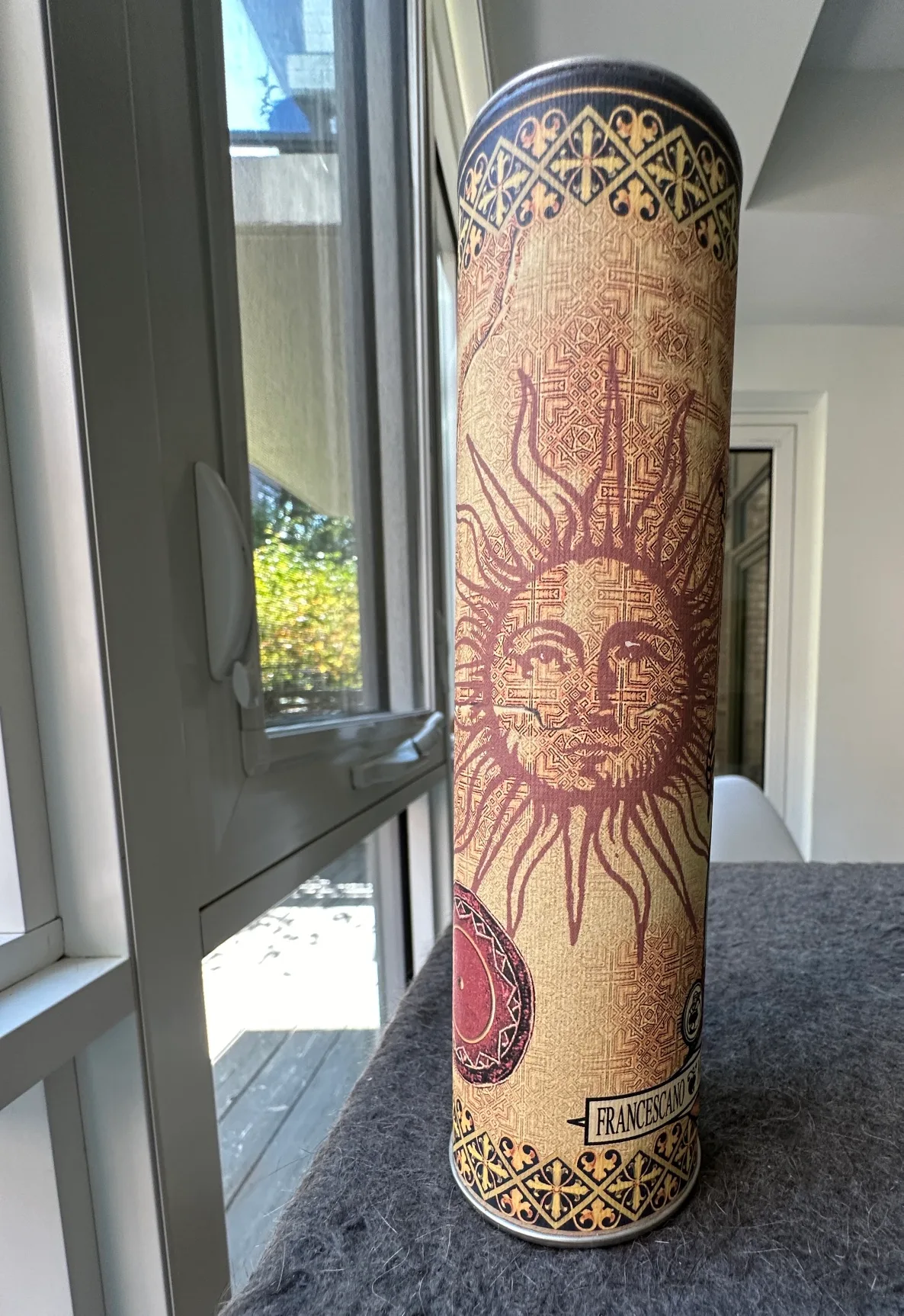 Tube container 🧡 thumbnail