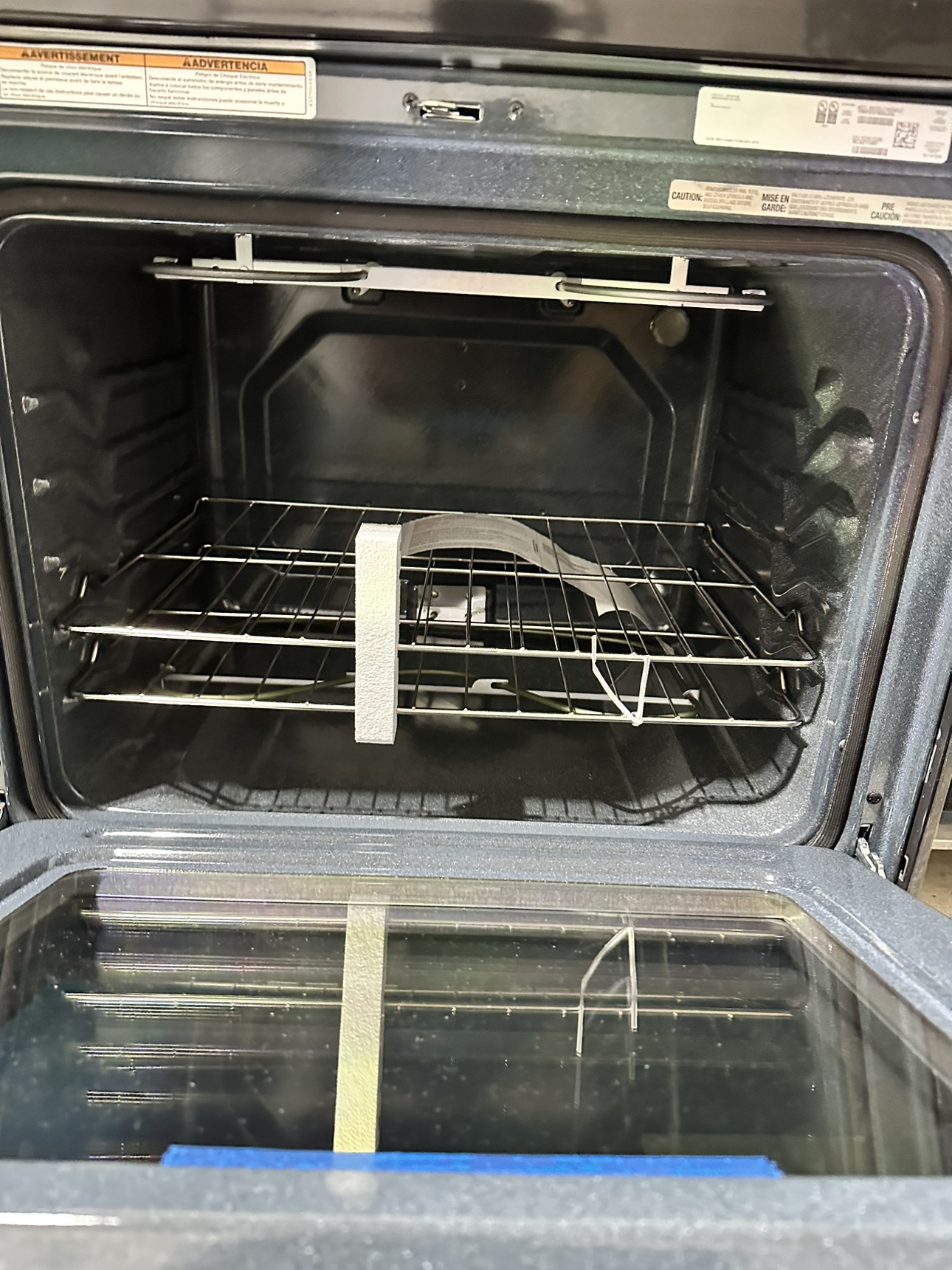 Whirpool Electric Range for Sale - photo 2