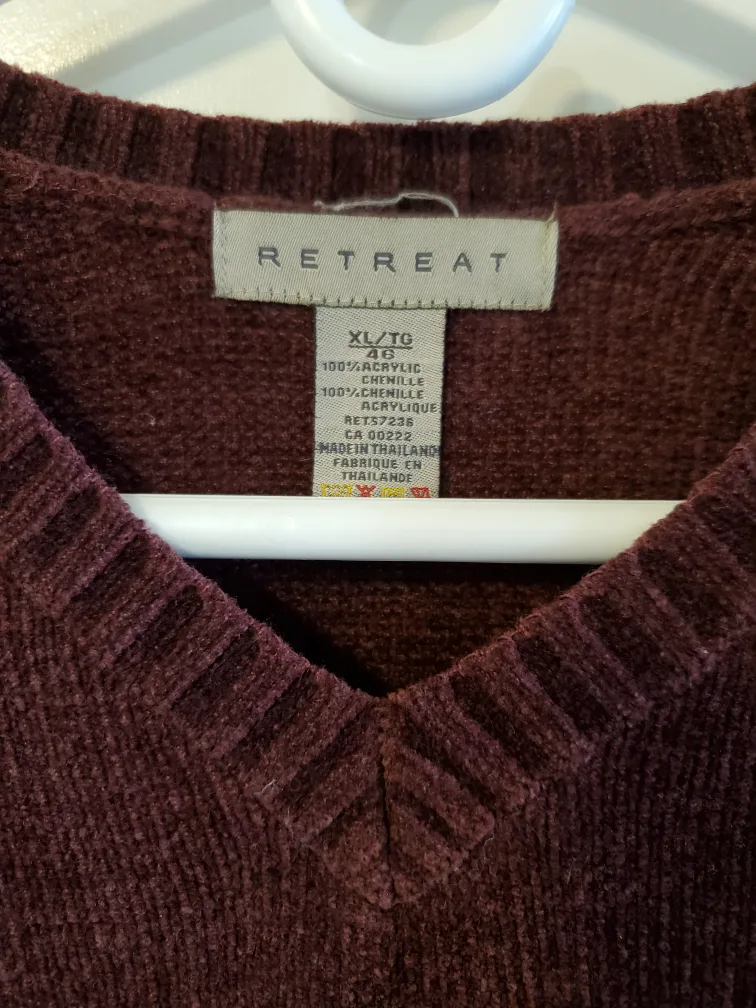 Men's Retreat V-Neck Sweater, Size XL image indicator(2)