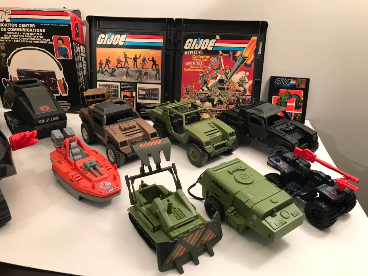 Vintage GI Joe Toys . 80s . 5$ each . Sold as a lot . image indicator(7)
