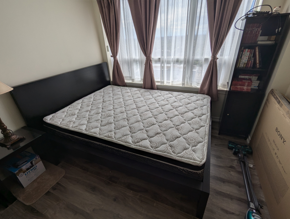 Queen Size Bed Frame + Mattress - photo 2
