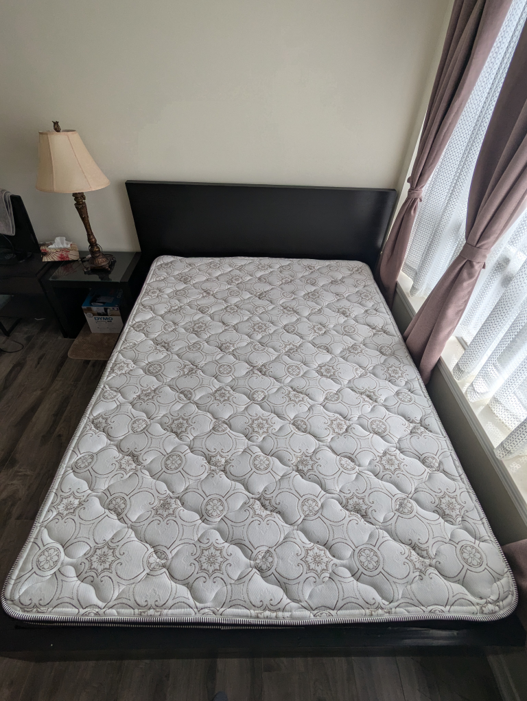 Queen Size Bed Frame + Mattress - photo 3