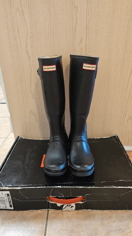 Hunter Original Black Rain Boots with inner socks thumbnail