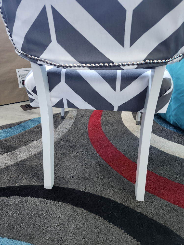 Chevron  Vintage Accent Chair - photo 3
