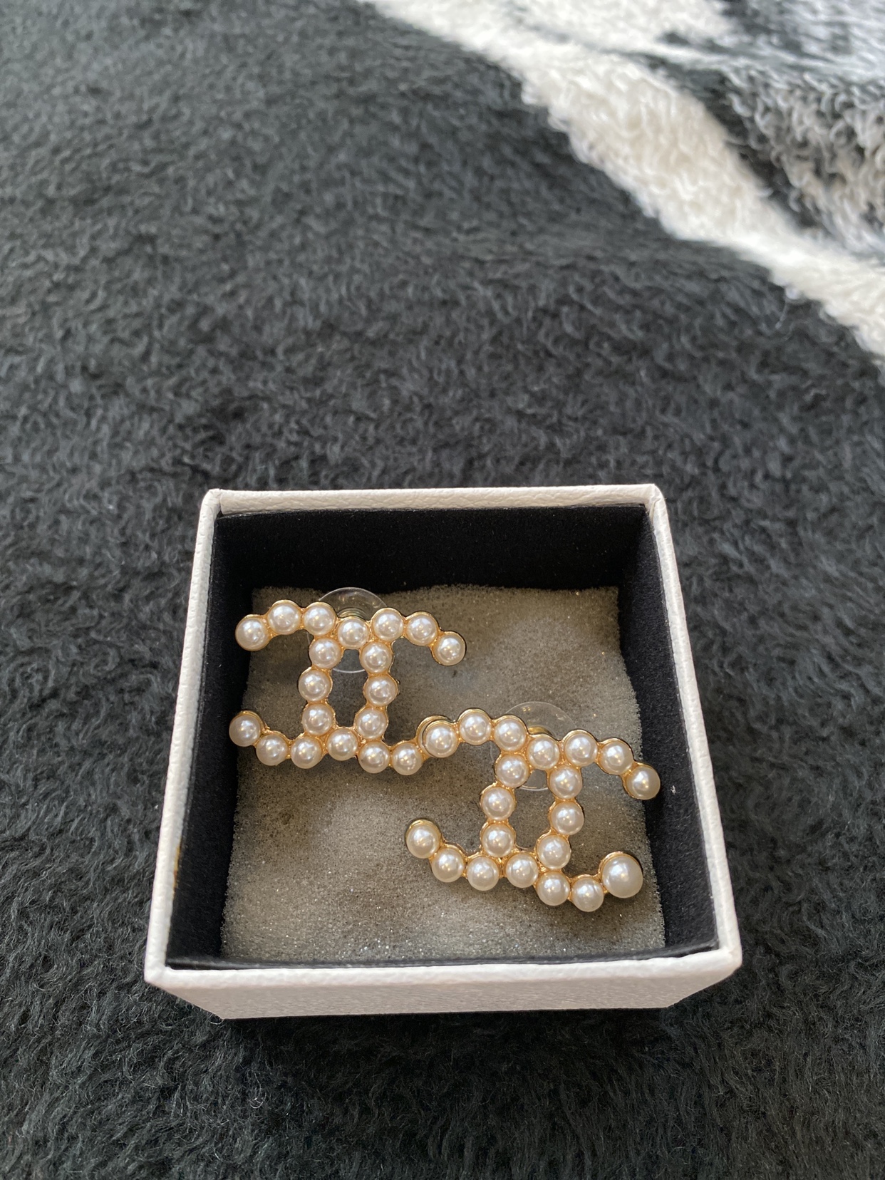 Fashion Pearl CC Earrings - photo 3