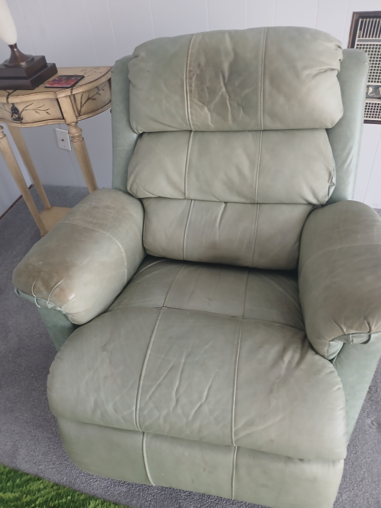 Recliner Chair