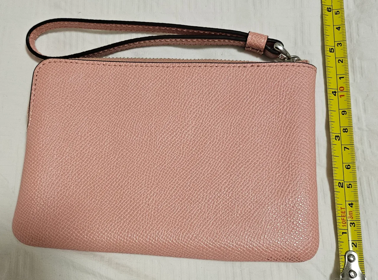 Coach Pink Coin Purse image indicator(2)