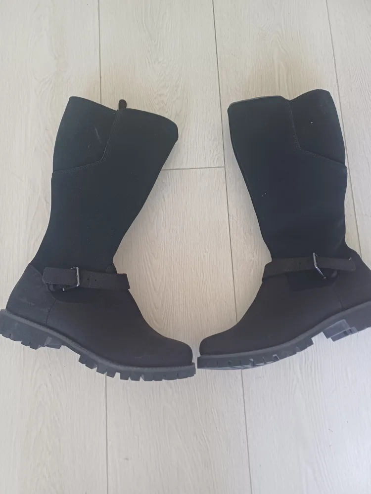 NEW Eddie Bauer Women's Boots thumbnail