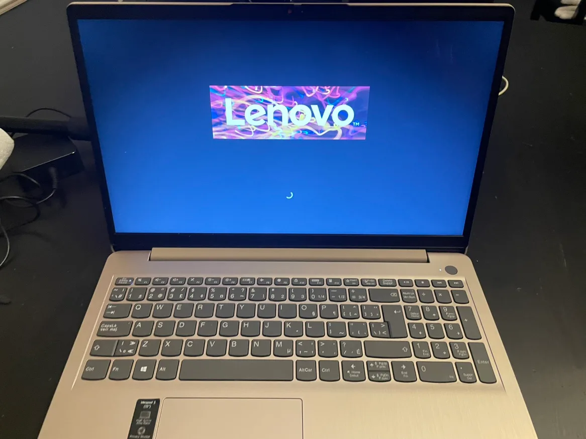 Lenovo IdeaPad 3 15ITL6 Laptop thumbnail