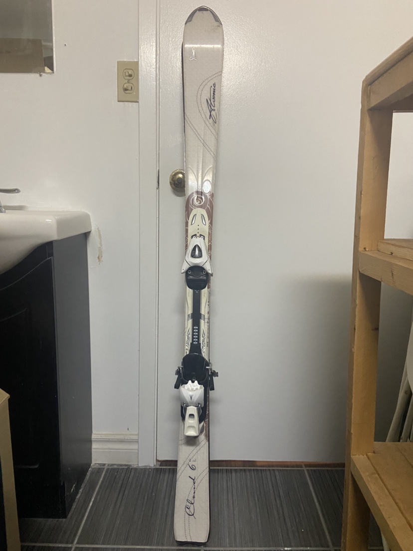 Women's Skis