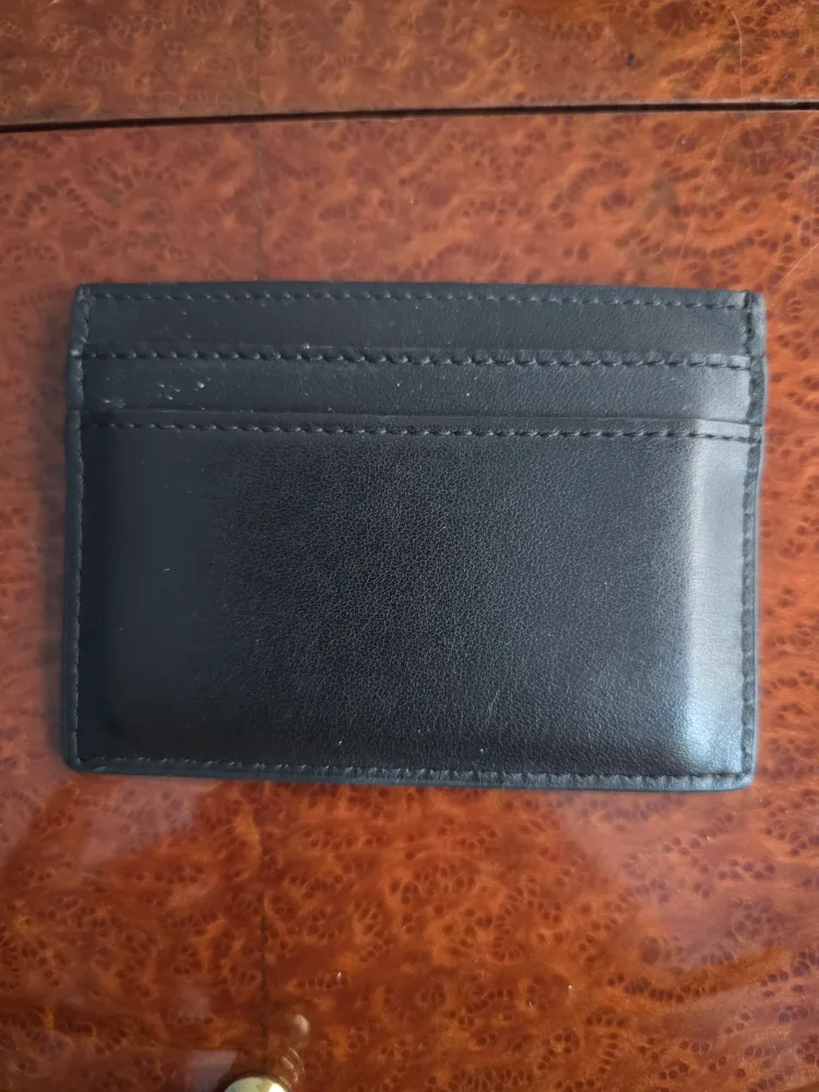 Moschino cardholder image indicator(2)