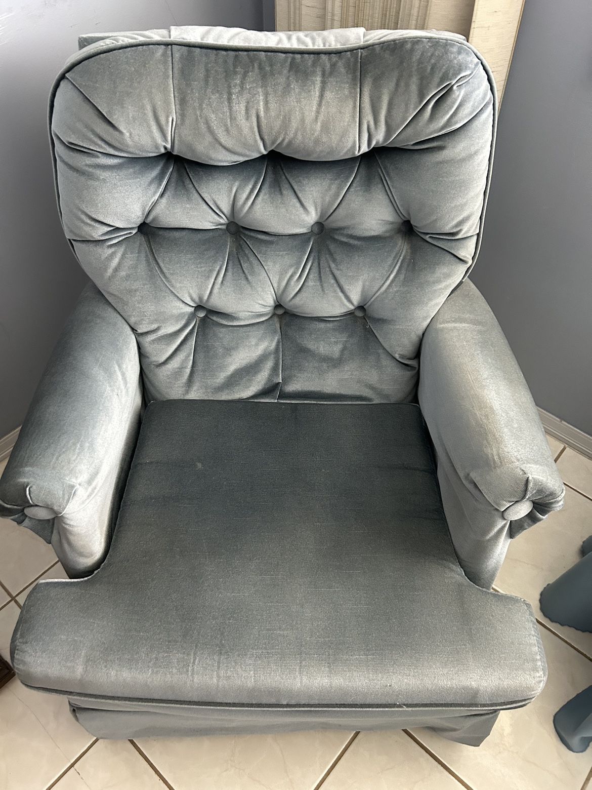 Blue Swivel Rocking Chair - photo 3