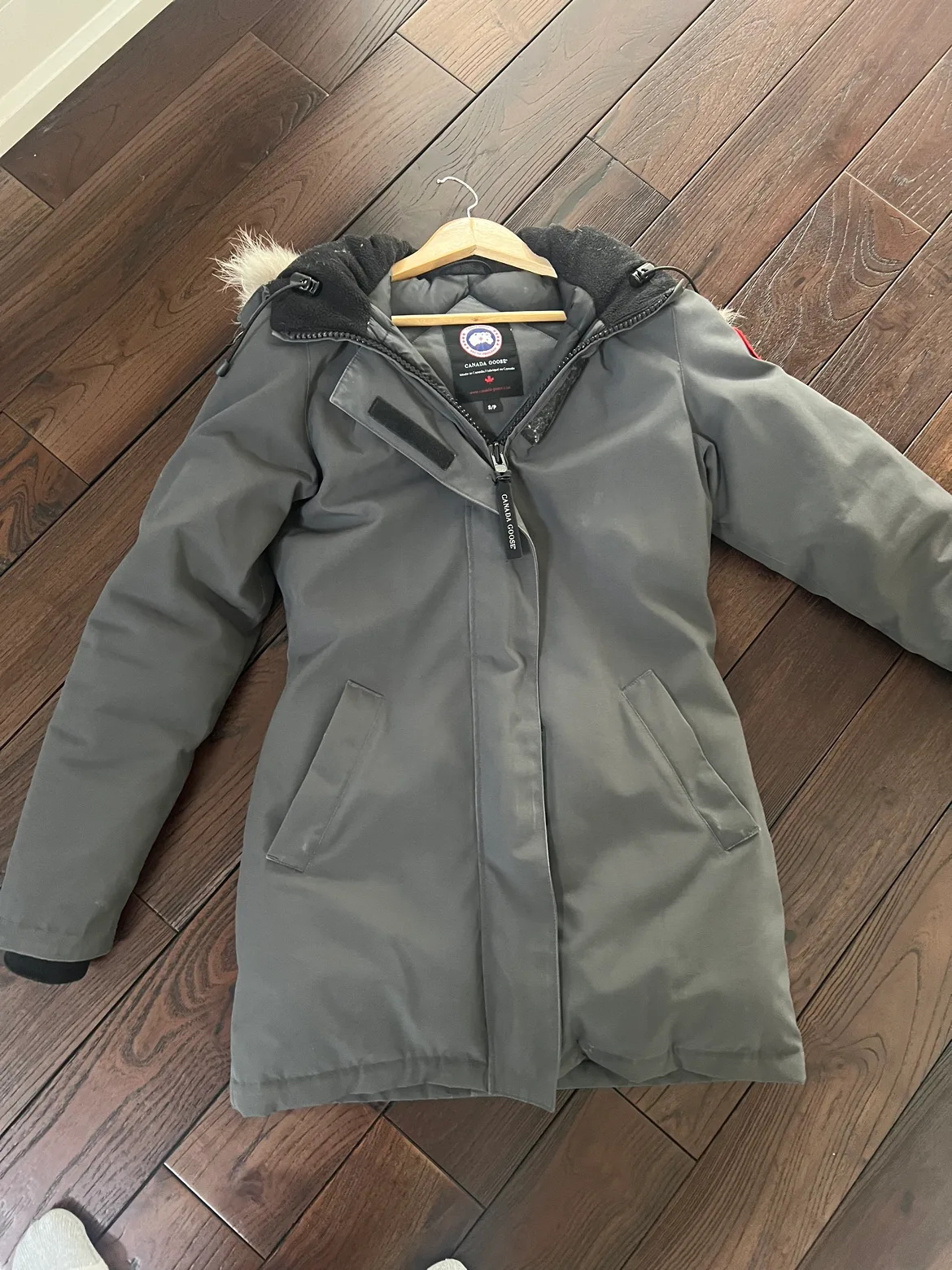 Canada Goose Parka thumbnail