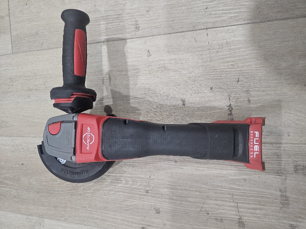 BRAND NEW Milwaukee M18 FUEL 4-1/2-Inch Grinder - photo 2