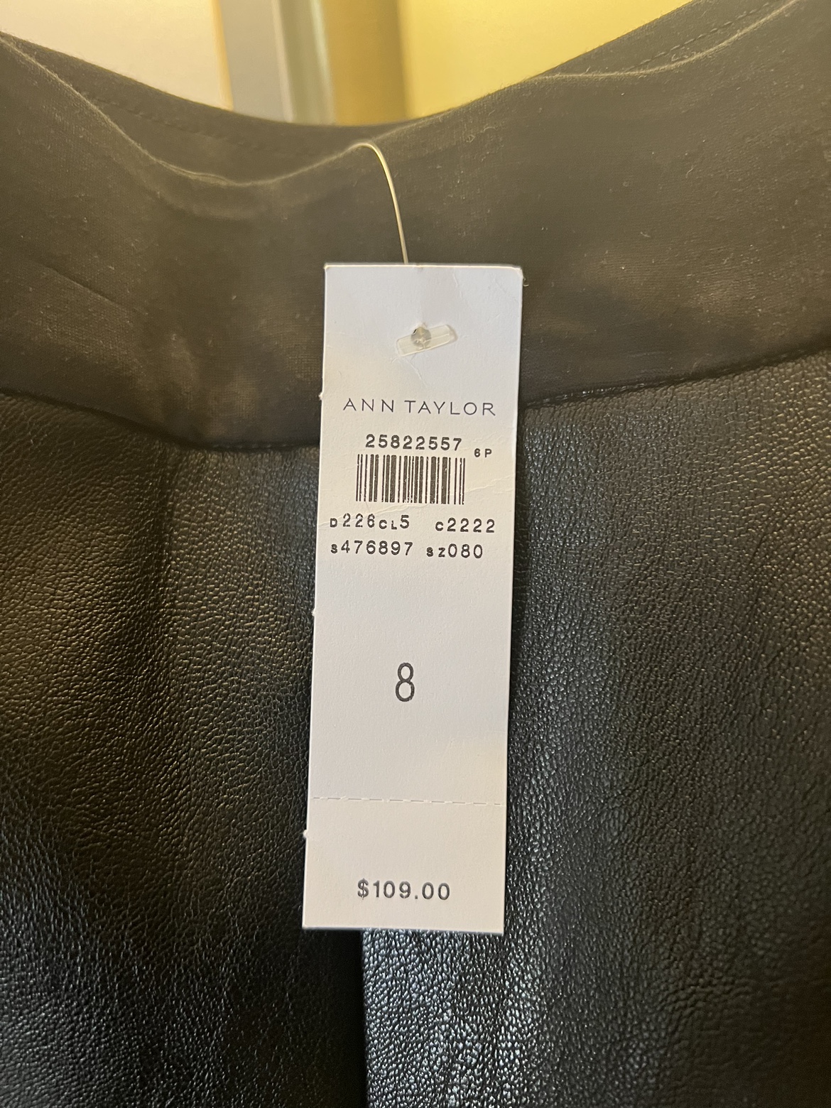 Ann Taylor Faux Leather Pants, never worn - photo 3