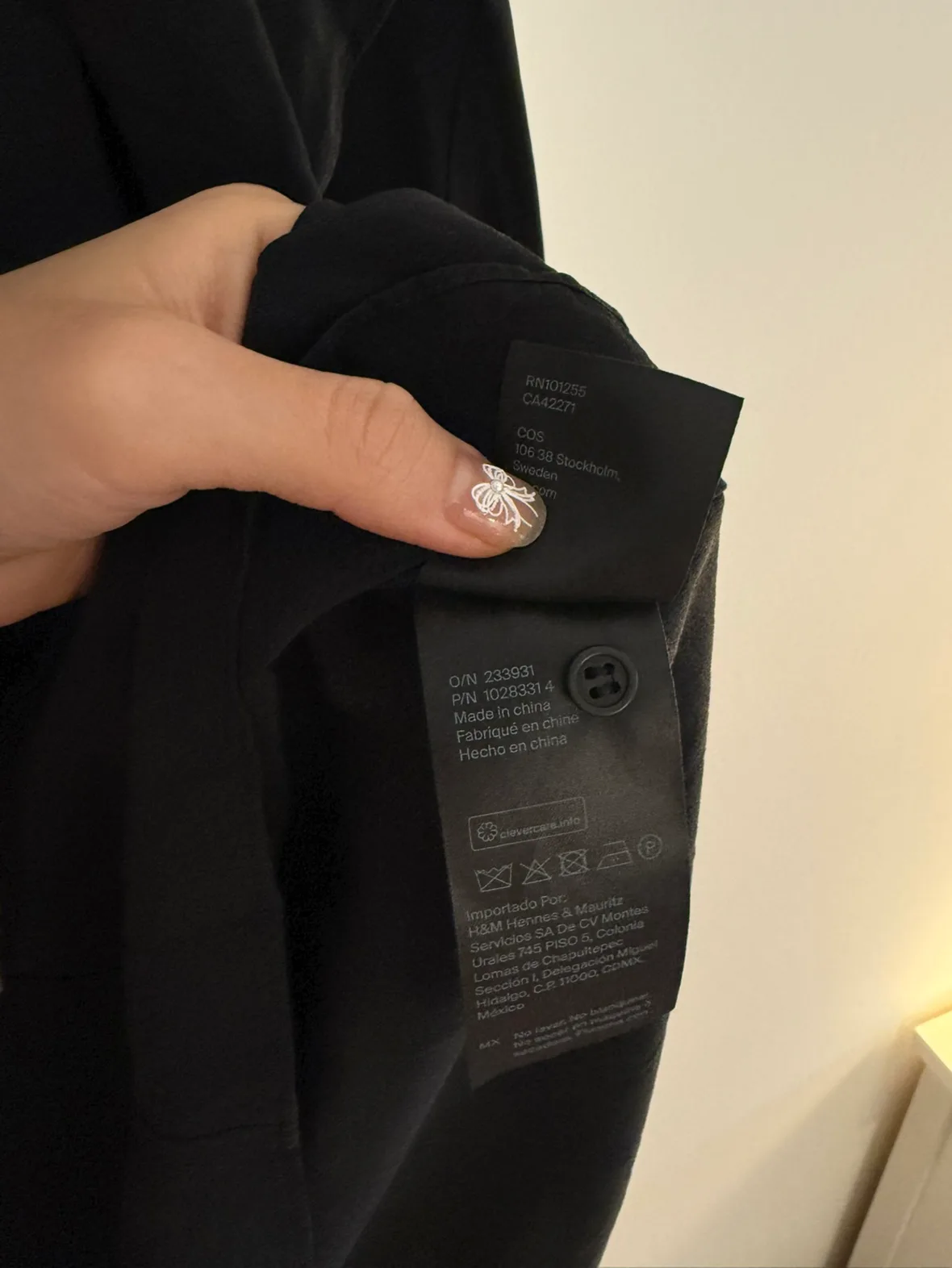 COS Black Blouse image indicator(3)