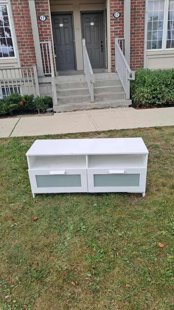 White TV Stand image indicator(2)