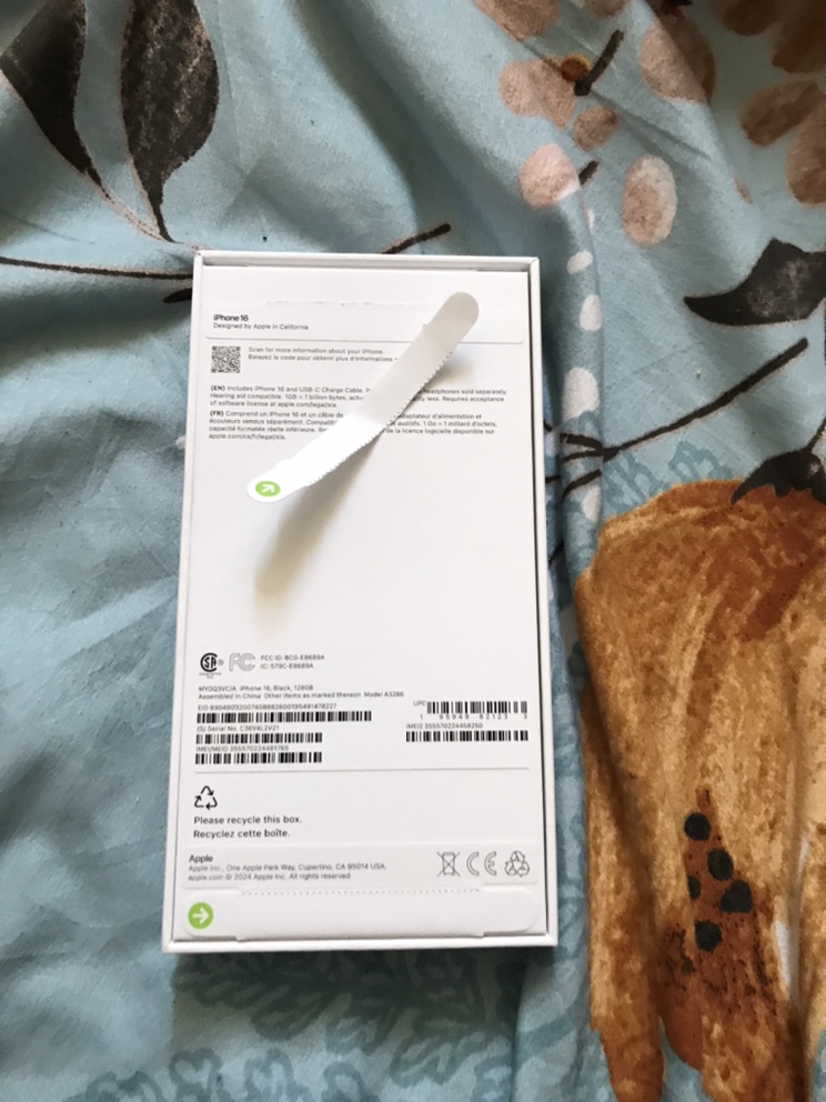 Unlocked brand new iPhone 16, 128 gig for sale - photo 3
