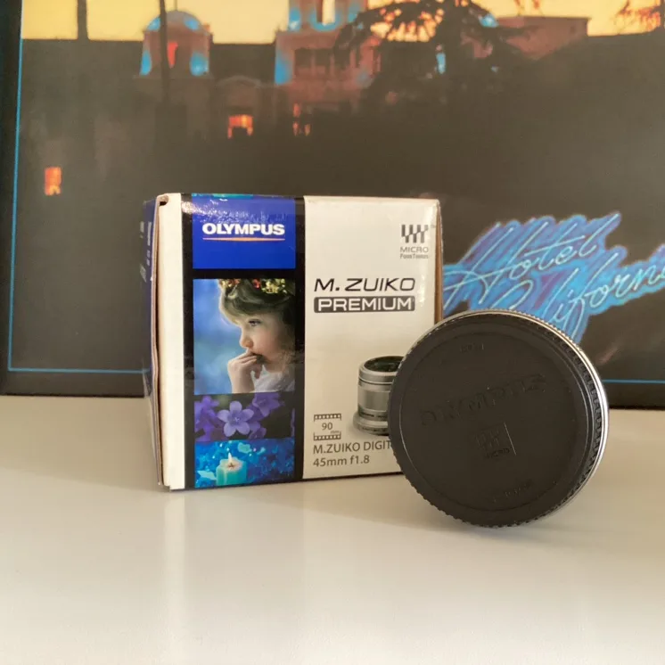 Olympus M.Zuiko Digital 45mm f/1.8 Lens image indicator(3)