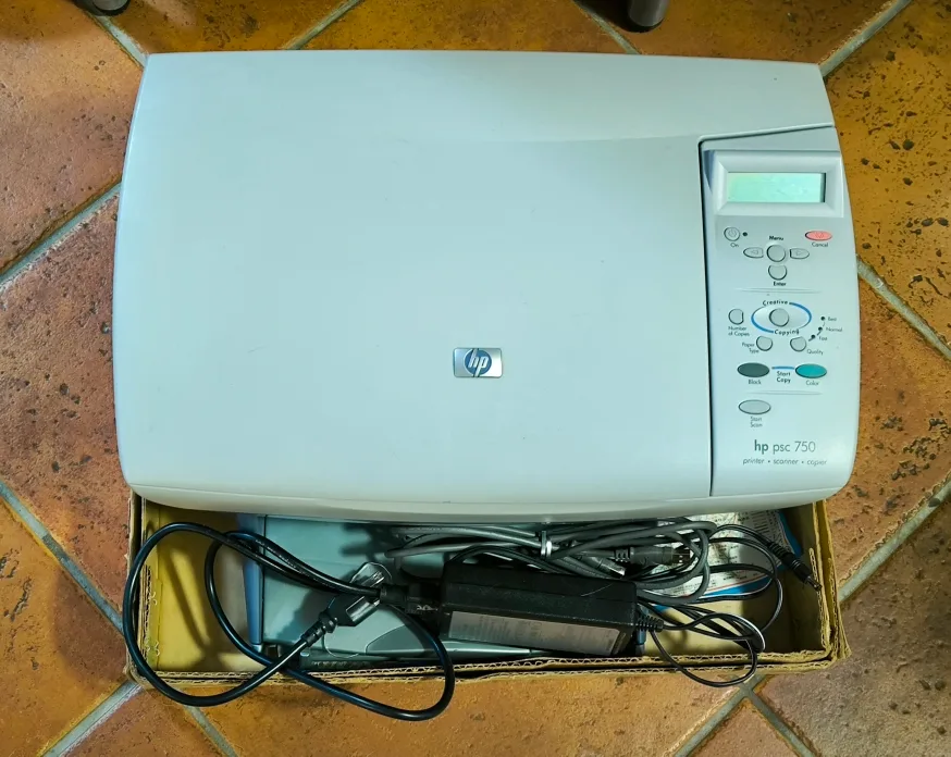 ❤️HP PSC 750 All-in-One Printer thumbnail