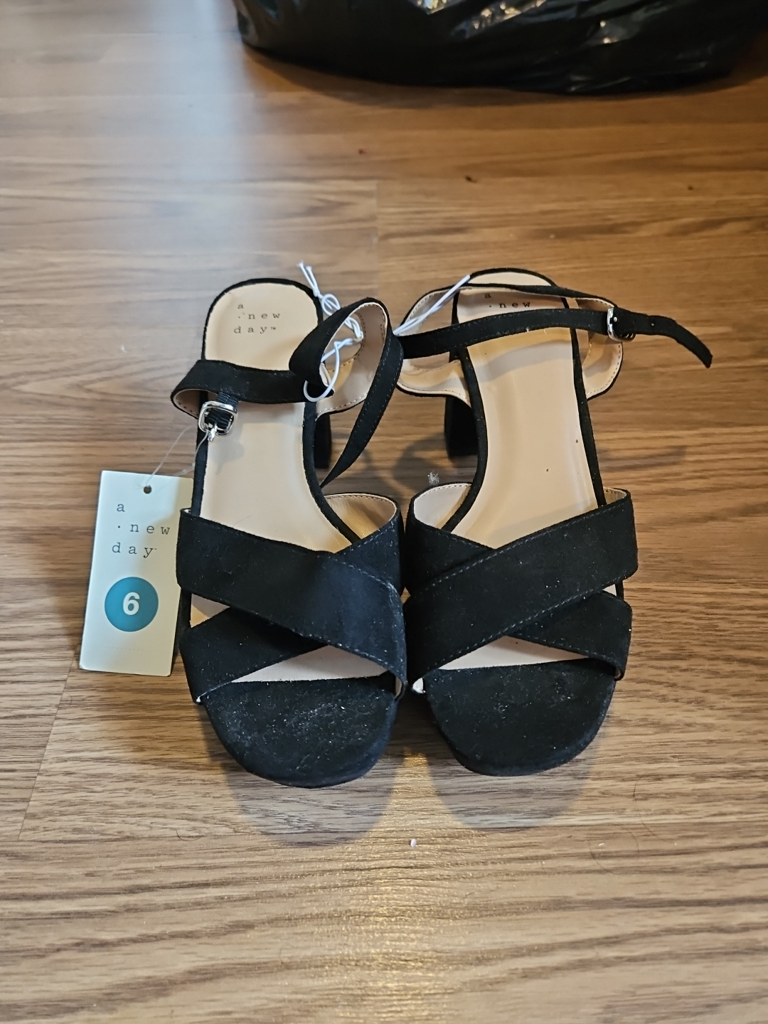 A New Day Women’s Dress Shoe Sandals Black Size 6  3.5” Heels - photo 3