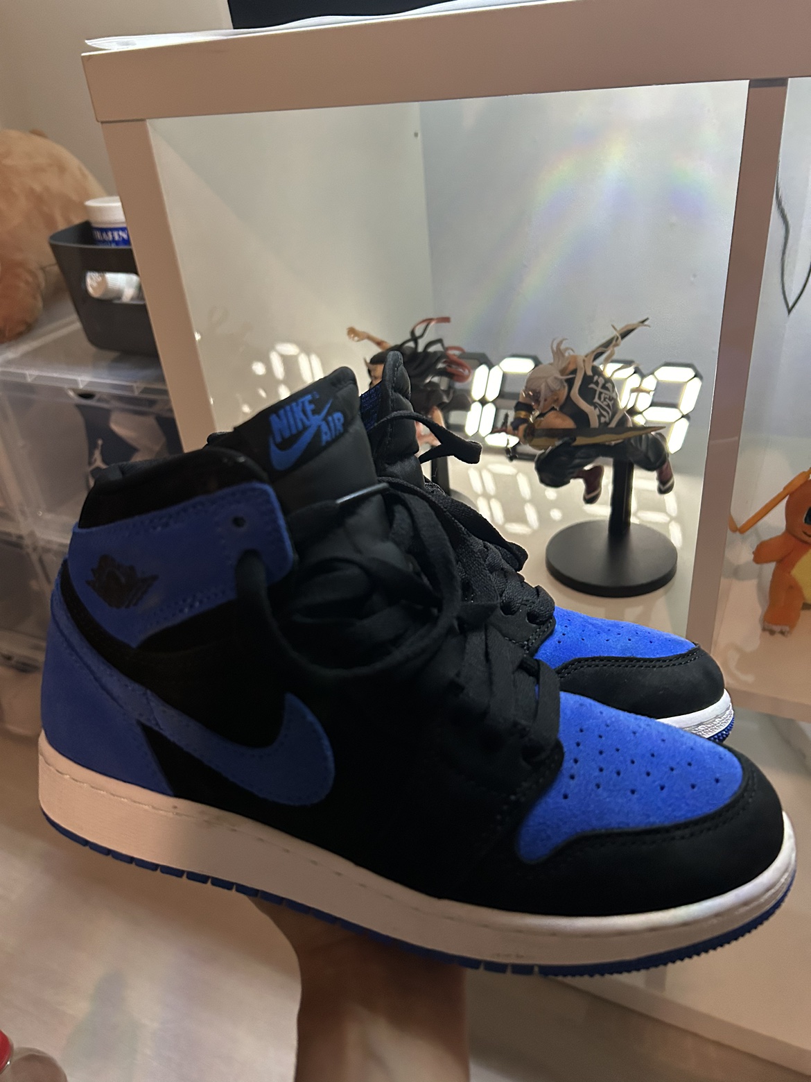 Air Jordan mid royal reimagined 5.5 Y 7 women’s