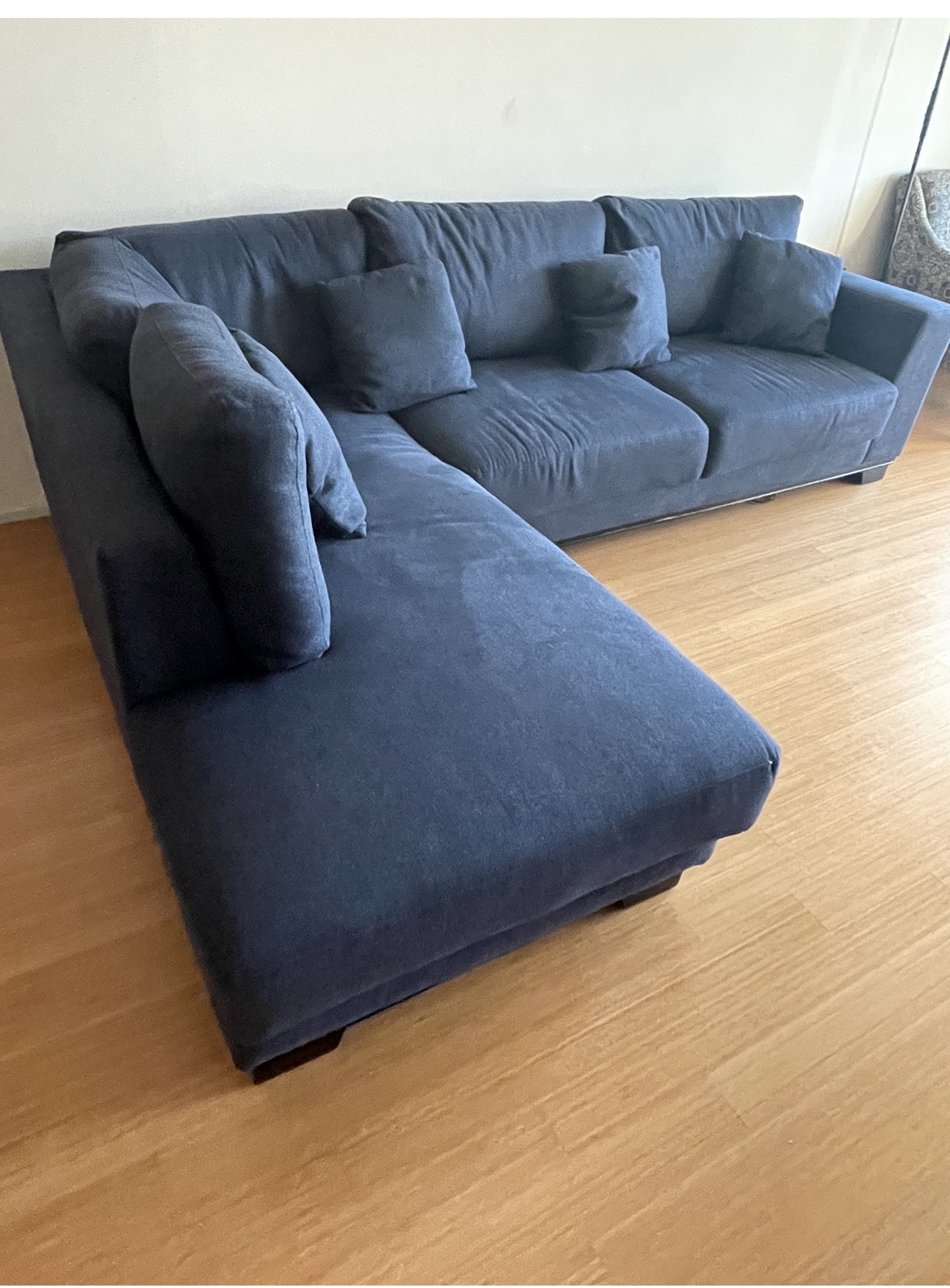 Sectional in good condition - photo 3