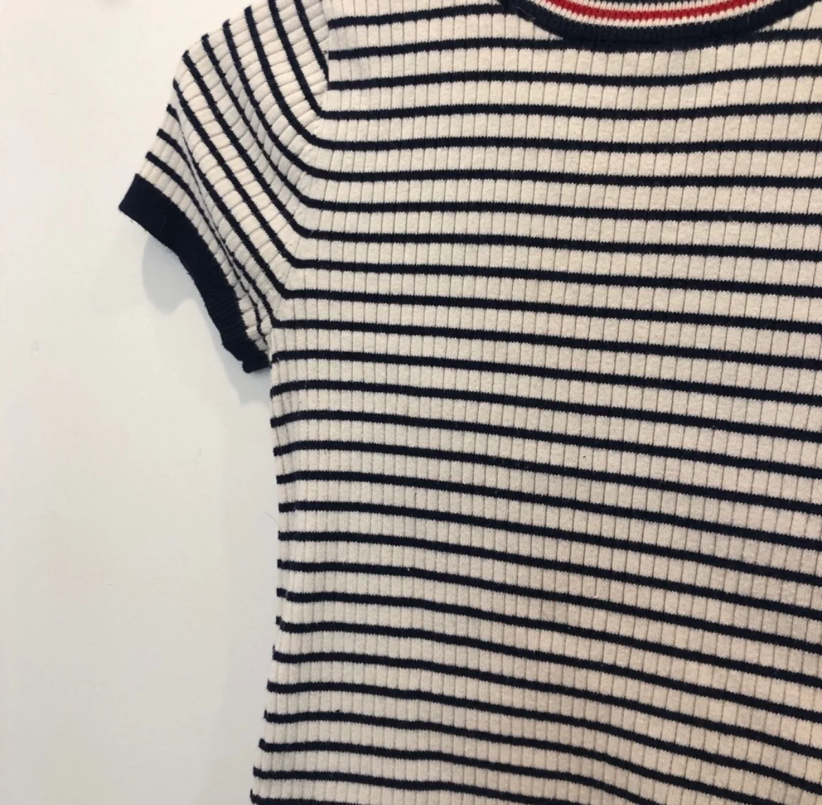 Forever 21 Striped T-shirt image indicator(2)