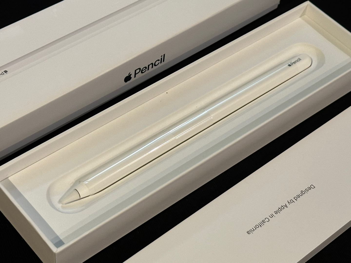 Like new Apple pencil 2 with box - photo 2