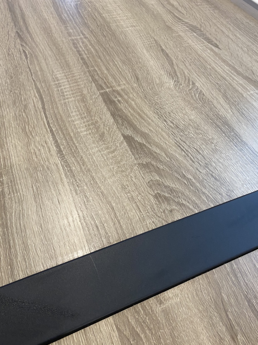 Dining Table with Black Metal Legs - photo 3