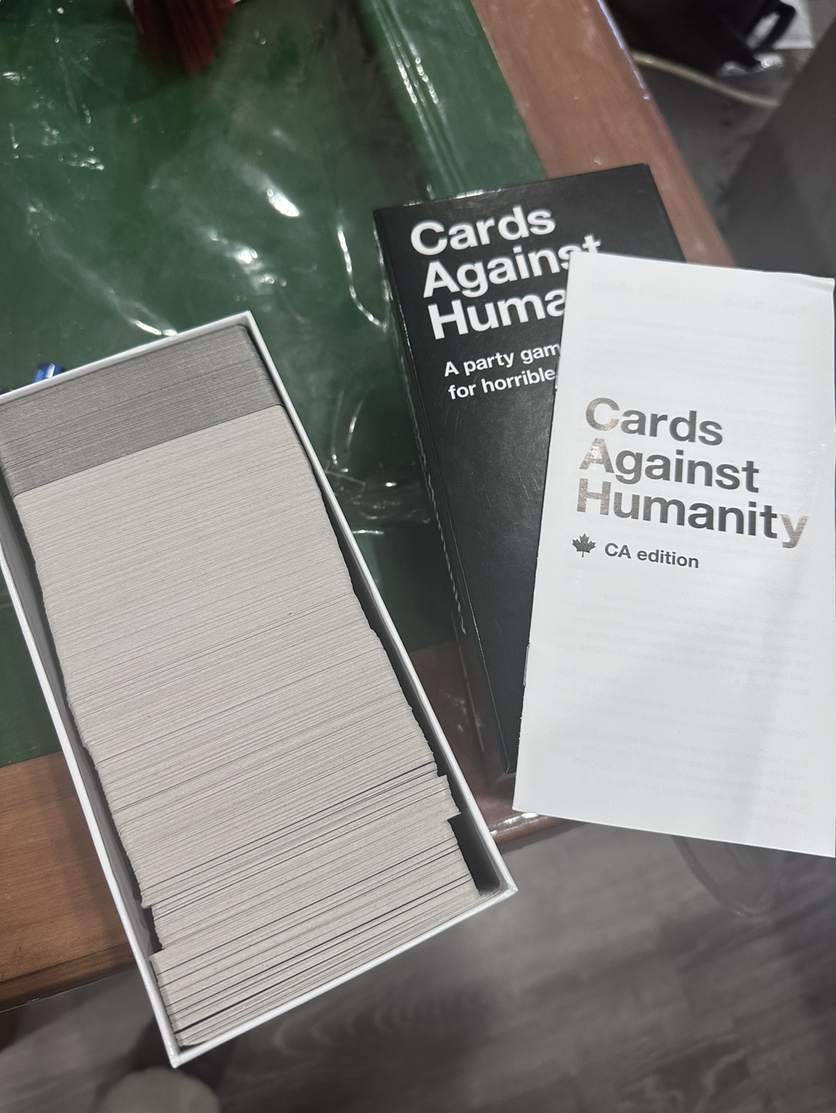 Cards Against Humanity - CA Edition - photo 2