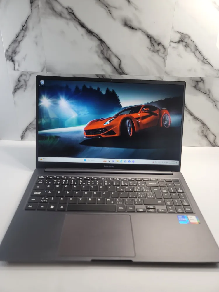 Samsung Notebook Corei7 12 generation image indicator(9)