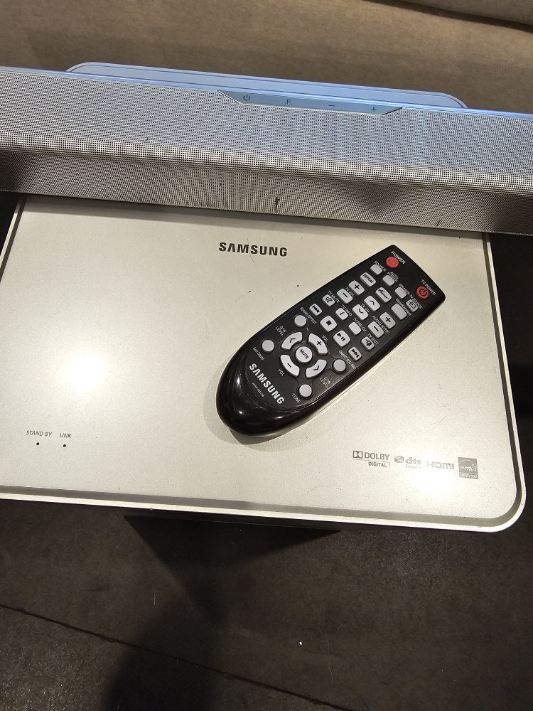 Samsung Soundbar with Subwoofer - photo 2