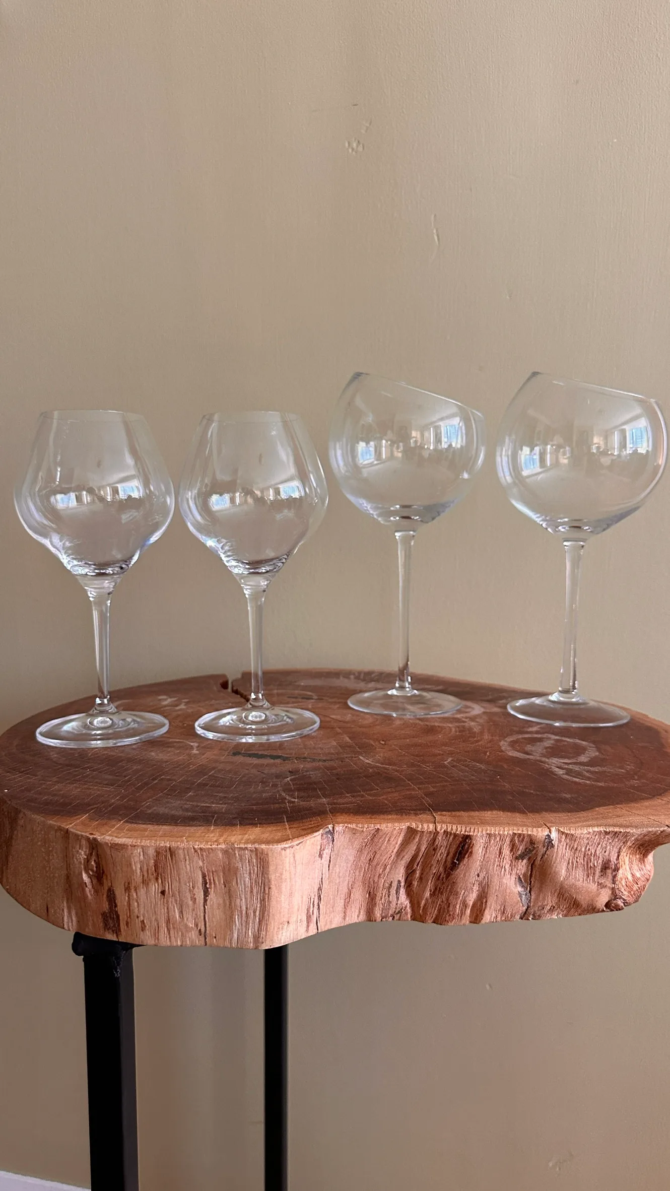 2 sets of Wine Glasses #freecycle thumbnail