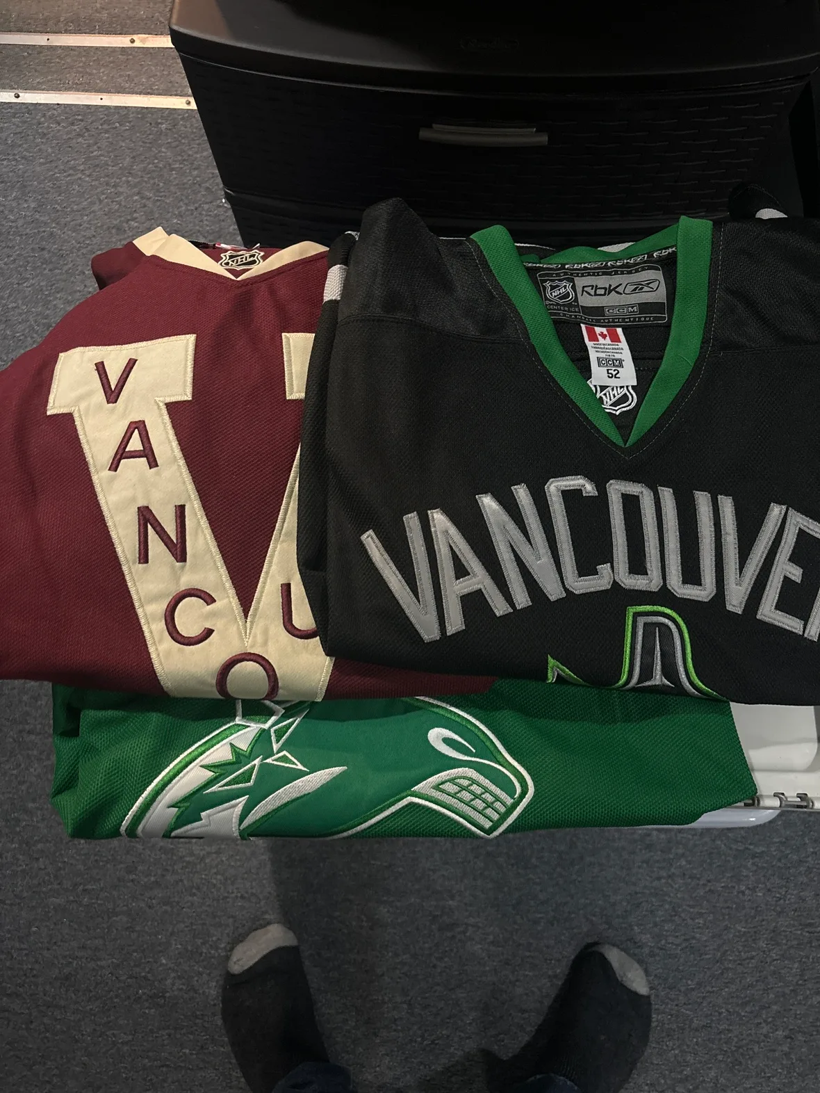 Vancouver Canucks Jersey Lot thumbnail