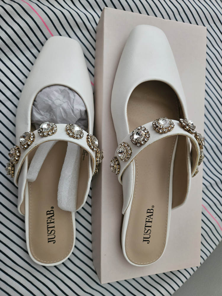 Two for $50 - Always Diamond Mules size 8 and White Mules 7.5 - photo 3