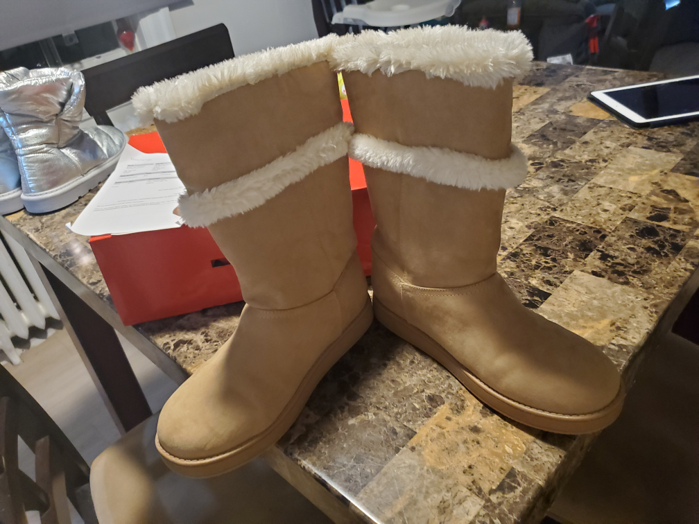 Guess Factory Women's Winter Boots - New - photo 2