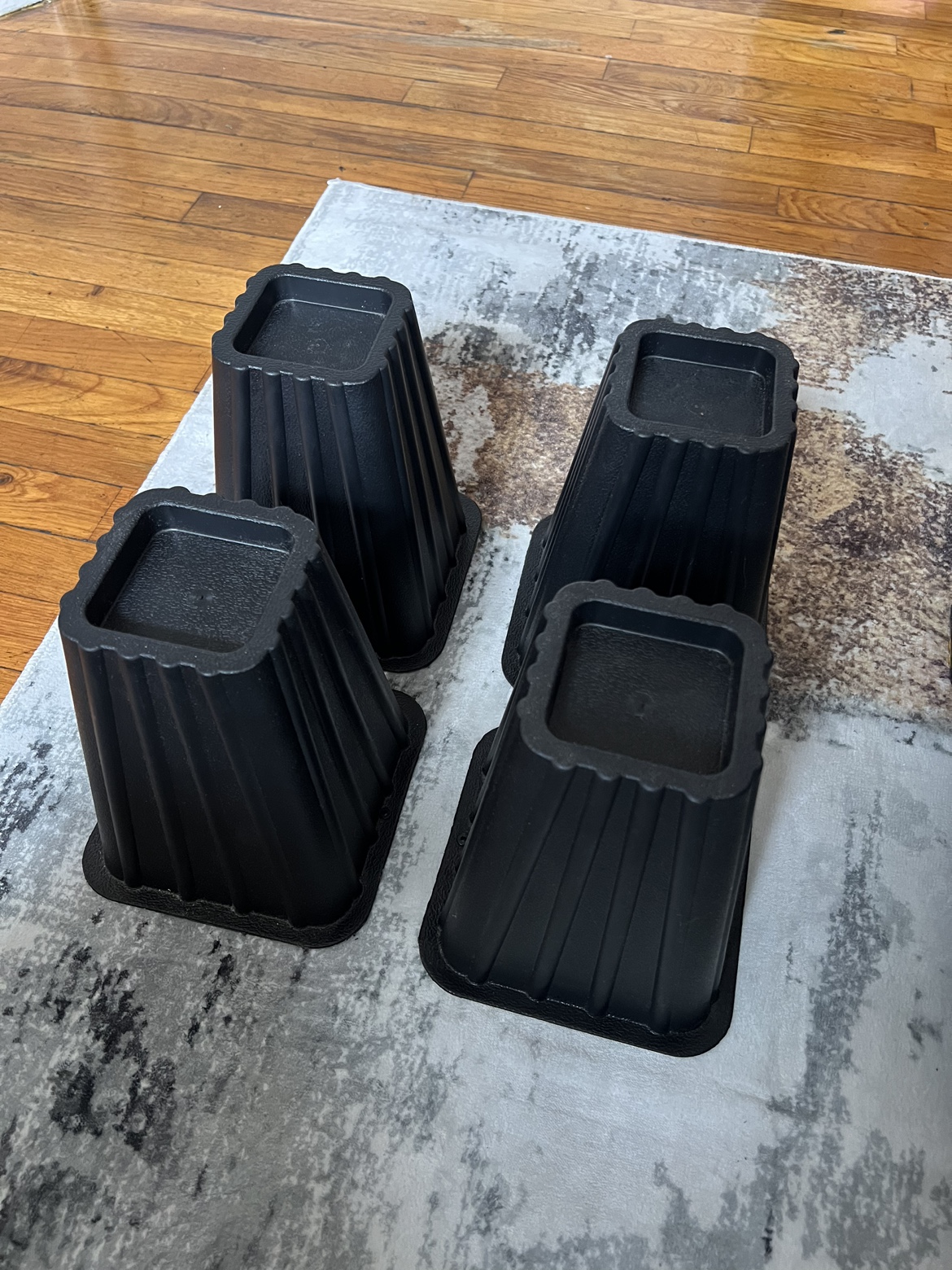 Bed Risers - photo 2