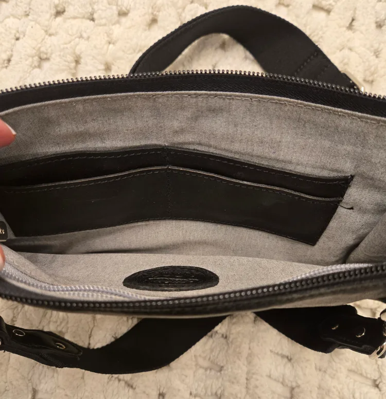 Roots Black Genuine Leather Crossbody Bag image indicator(4)