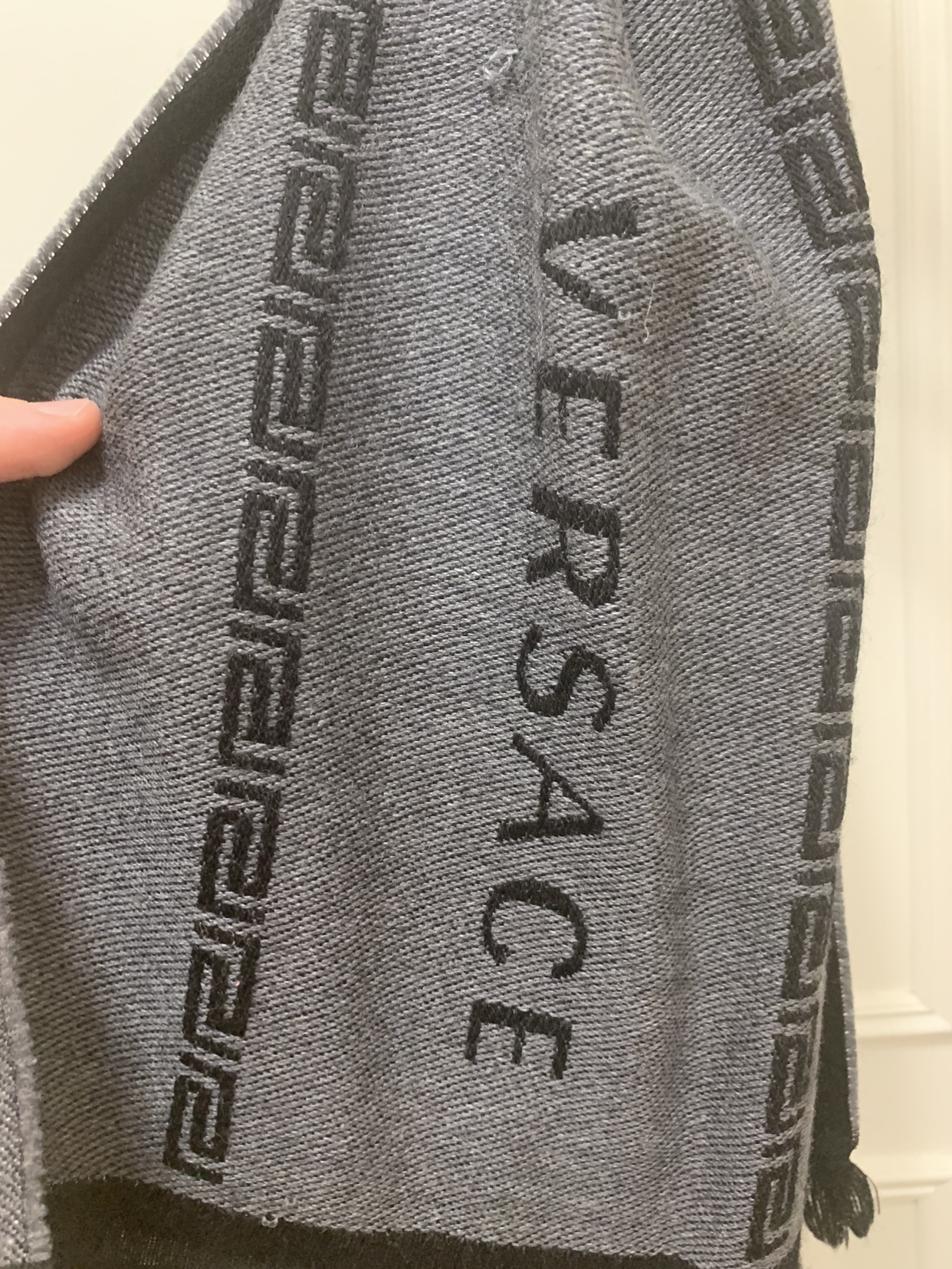 Versace Logo and Medusa Wool Scarf - photo 4