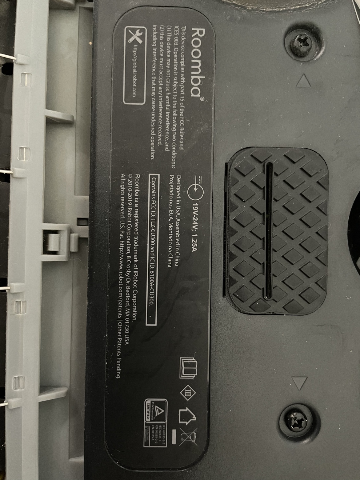 iRobot Roomba Vacuum 671 - photo 3