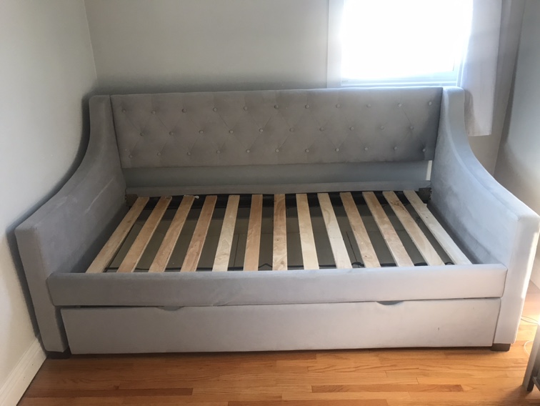 Grey Tufted Daybed with Trundle - photo 2