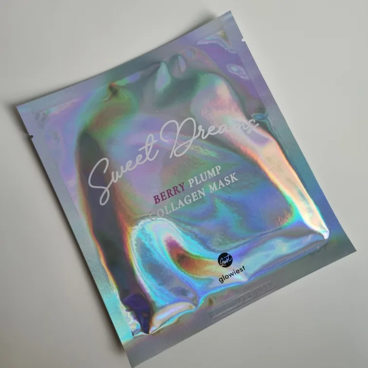 Korean Face Mask Berry Plump Collagen Mask (Orig price $13) thumbnail
