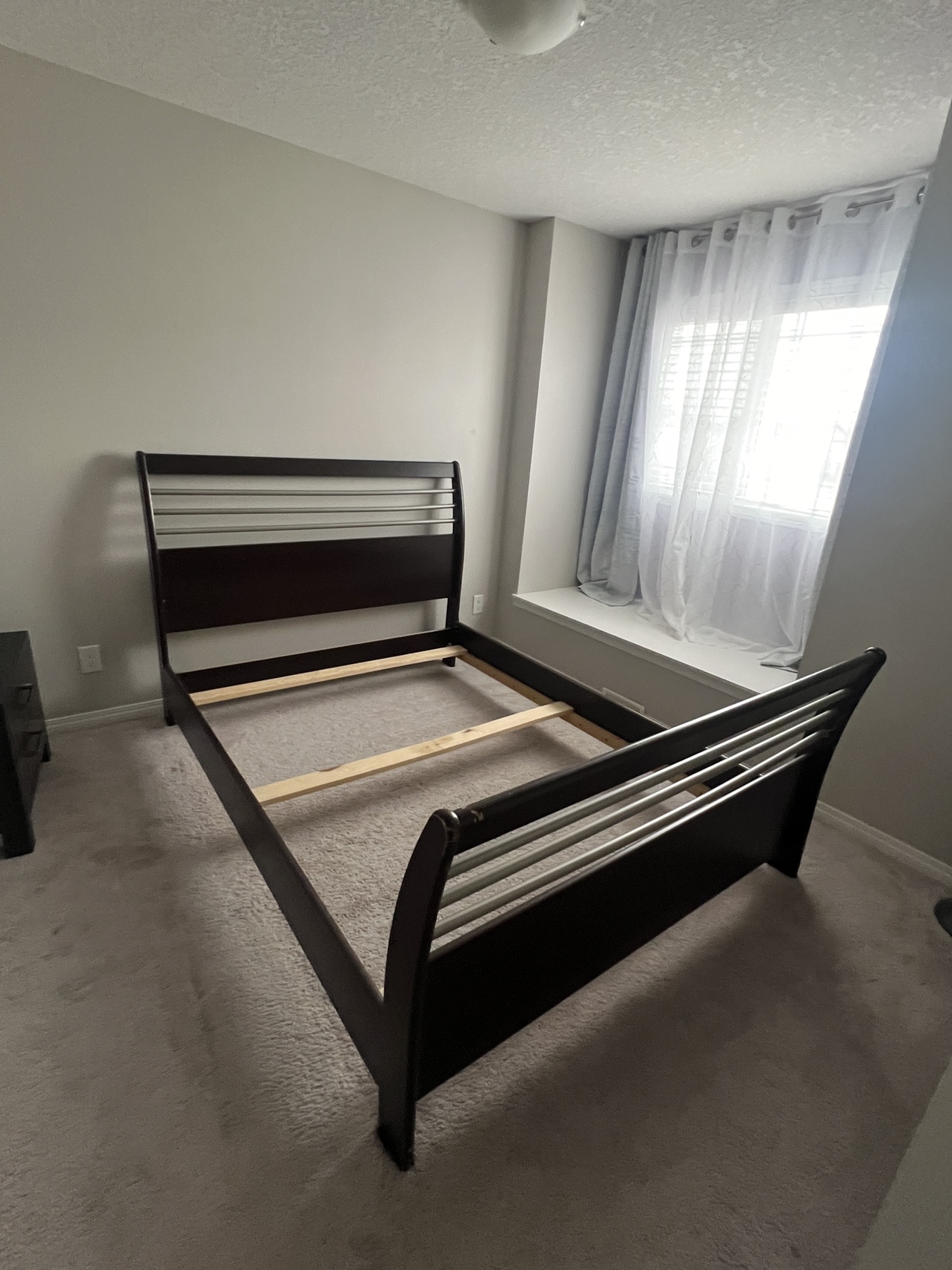 Queen Bed Frame - photo 4